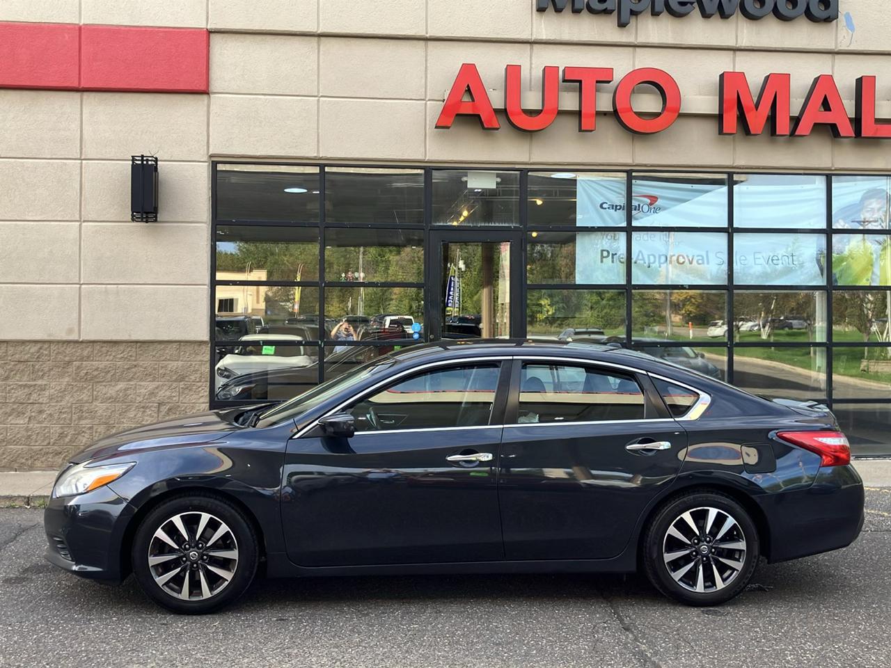 Nissan Altima 2.5 SV Sedan 2017