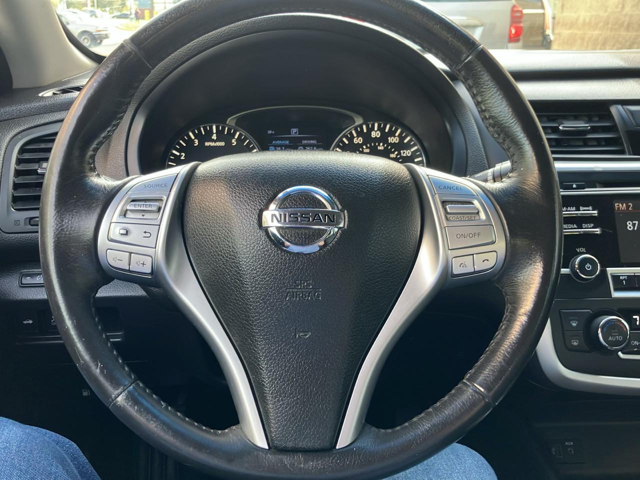 Nissan Altima 2.5 SV Sedan 2017