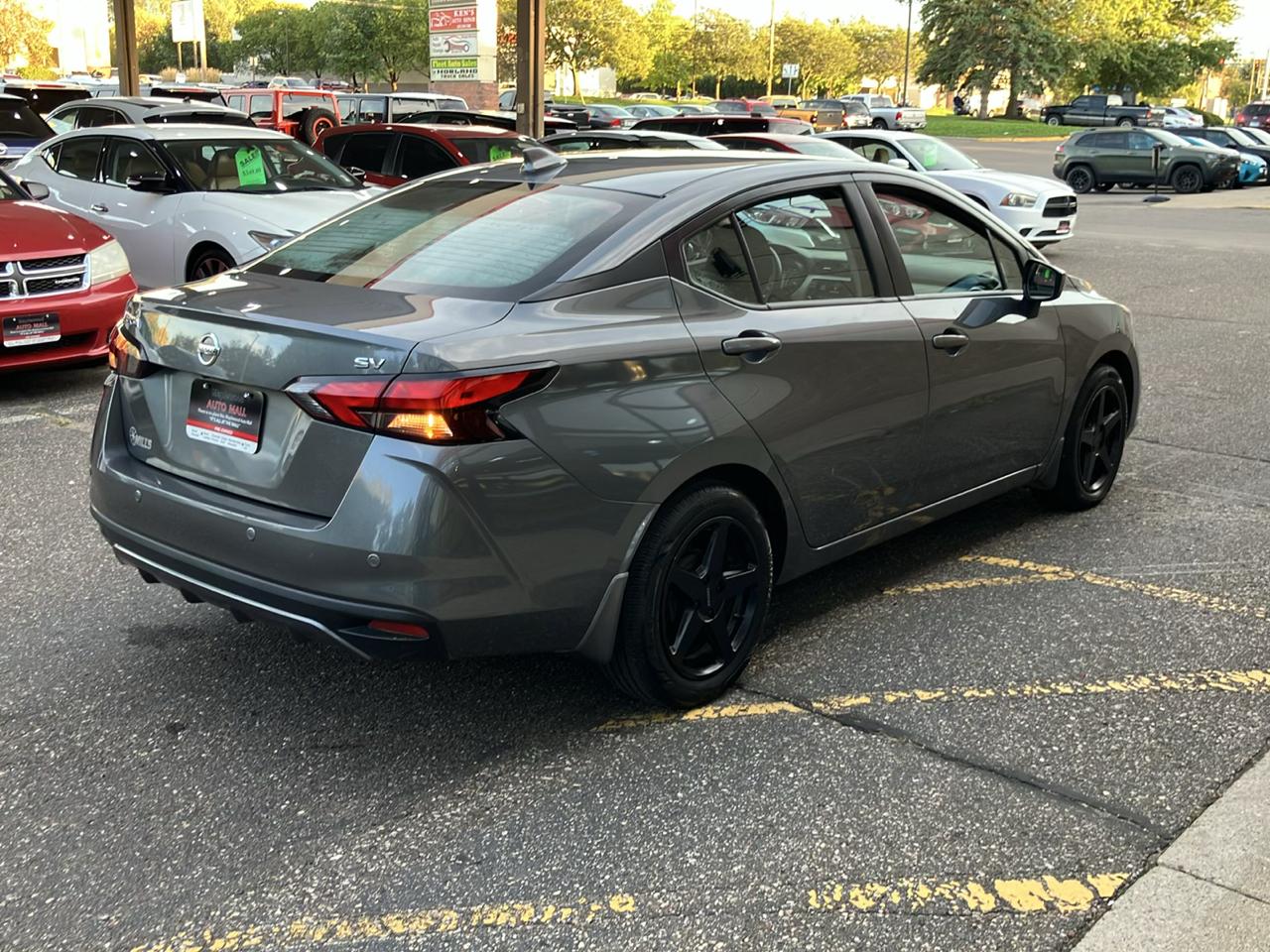 Nissan Versa SV CVT 2022