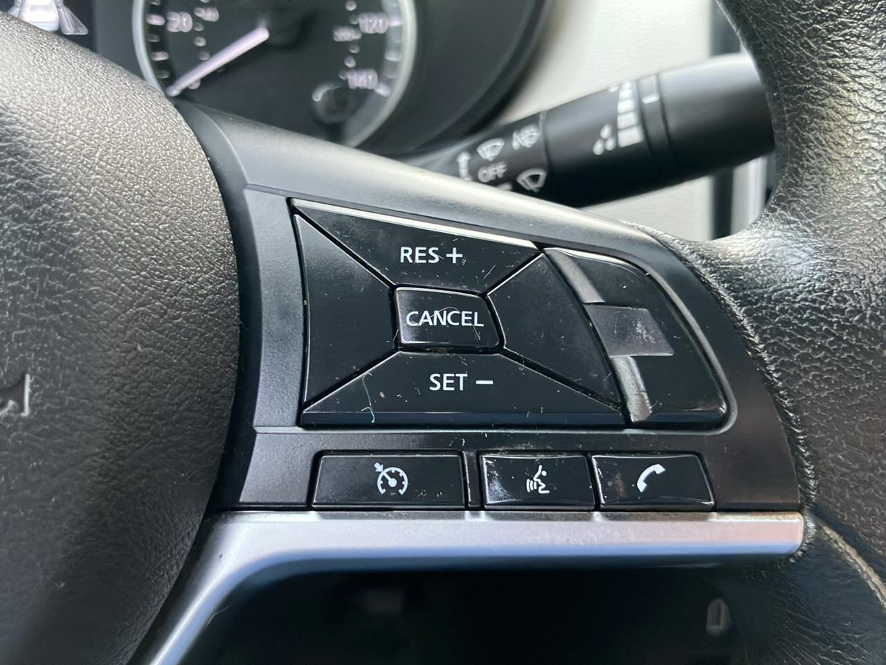 Nissan Versa SV CVT 2022