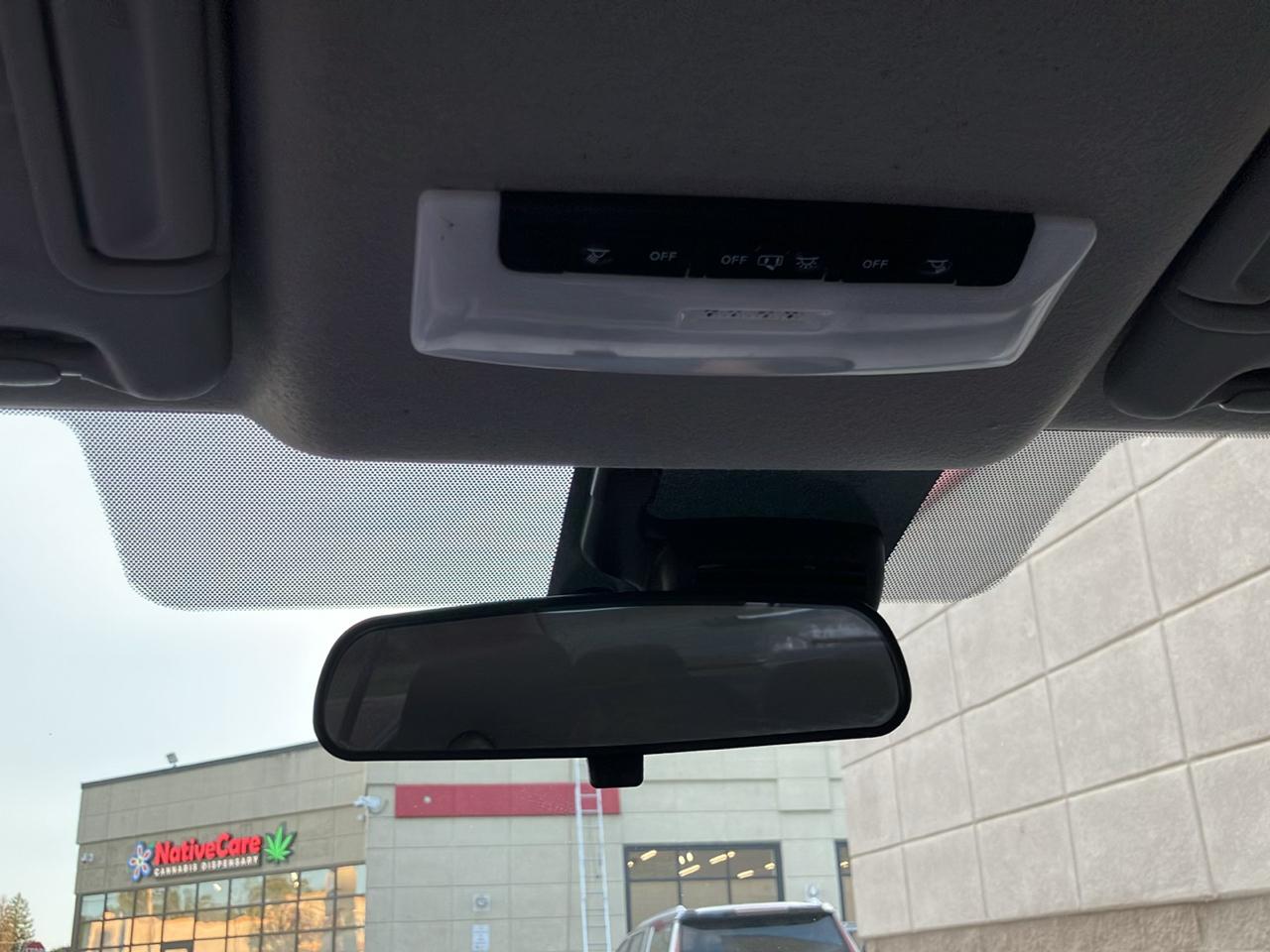 Nissan Versa SV CVT 2022