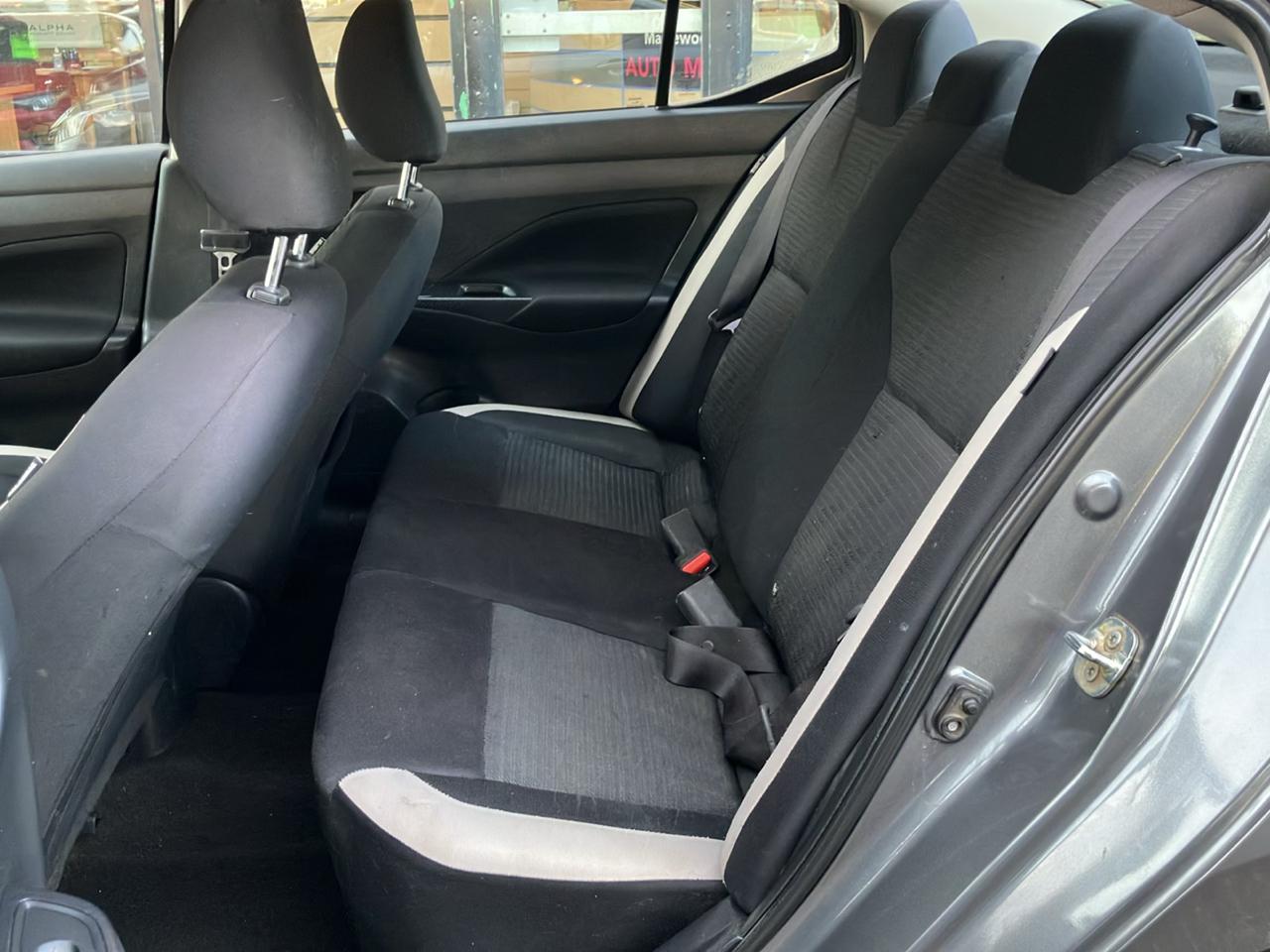 Nissan Versa SV CVT 2022