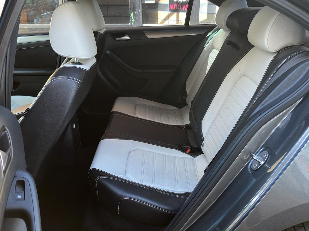 Volkswagen Jetta 1.8T Sport Auto 2017