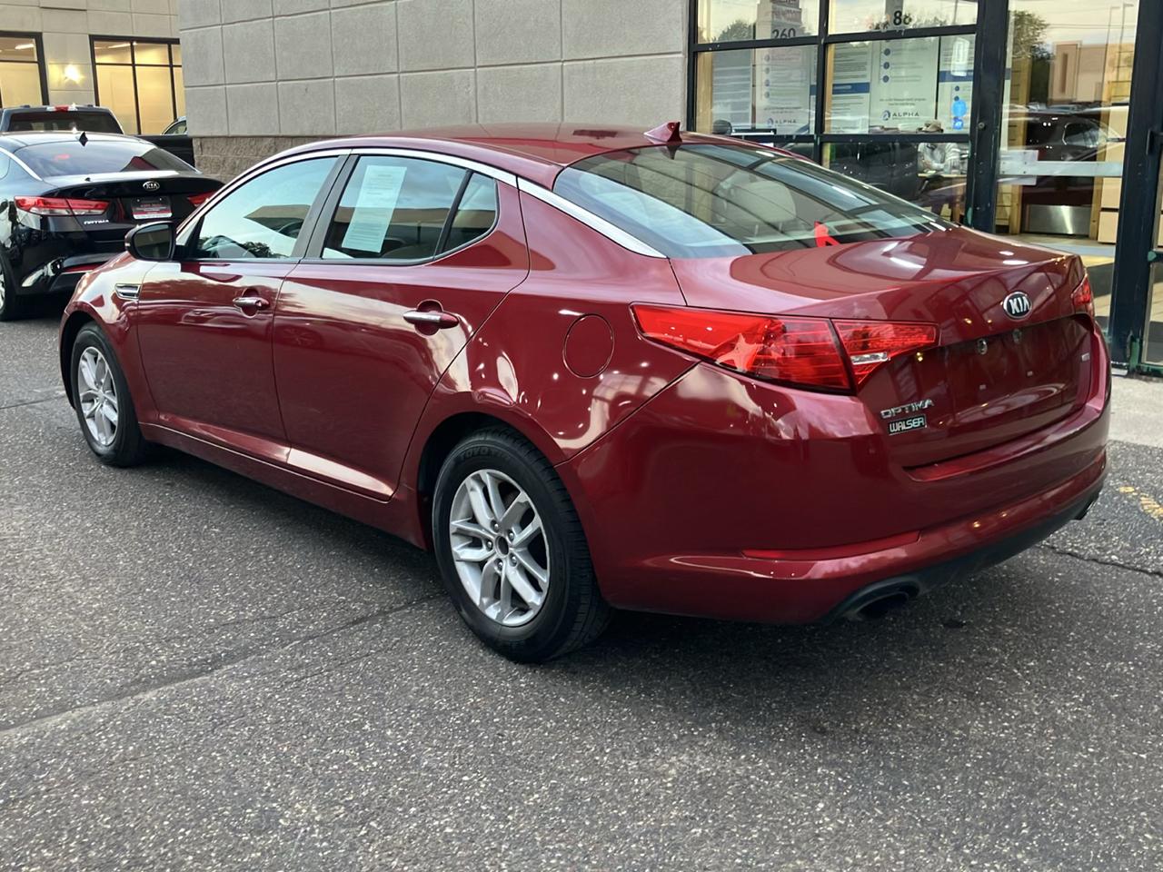 Kia Optima 4dr Sdn LX 2013