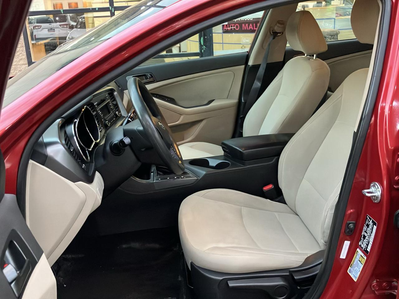 Kia Optima 4dr Sdn LX 2013