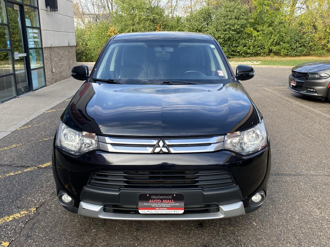 Mitsubishi Outlander 4WD 4dr SE 2015