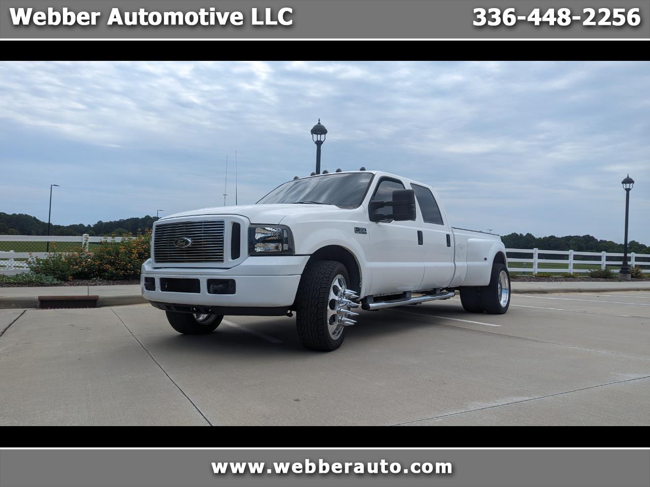 Used 1999 Ford Super Duty F350 DRW Crew Cab 156" Lariat for Sale in