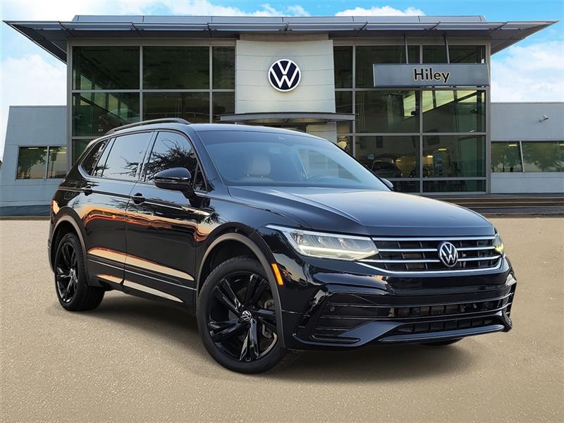 2023 Volkswagen Tiguan SE R-Line Black