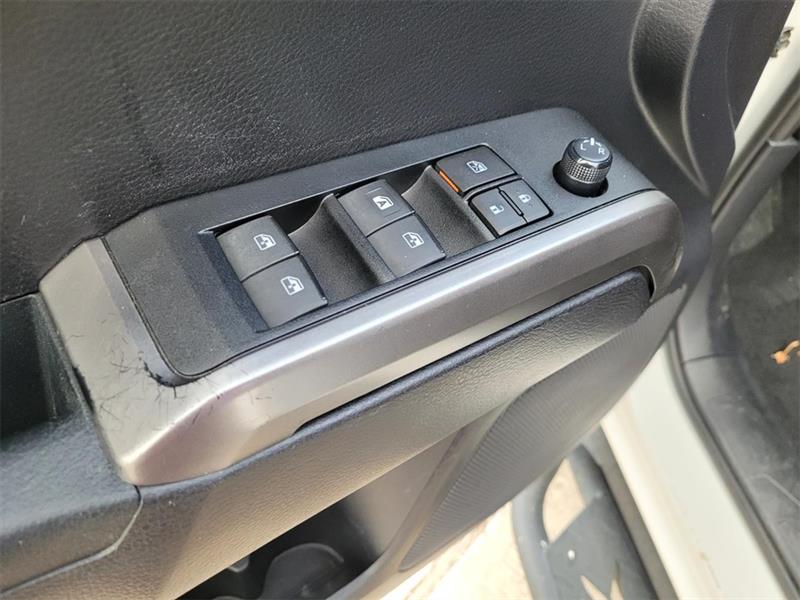Toyota Tacoma SR5 Double Cab Long Bed V6 6AT 2WD 2021 Toyota Tacoma SR5 Double Cab Long Bed V6 6AT 2WD 2021