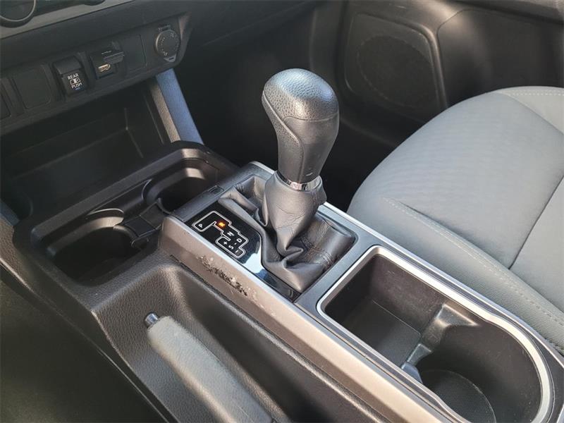 Toyota Tacoma SR5 Double Cab Long Bed V6 6AT 2WD 2021 Toyota Tacoma SR5 Double Cab Long Bed V6 6AT 2WD 2021