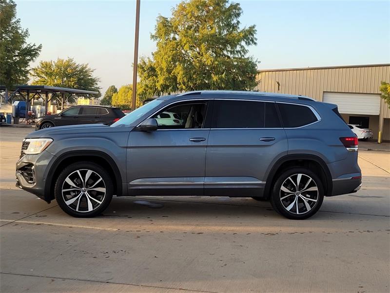 Volkswagen Atlas SEL Premium R-Line 4MOTION 2024 Volkswagen Atlas SEL Premium R-Line 4MOTION 2024