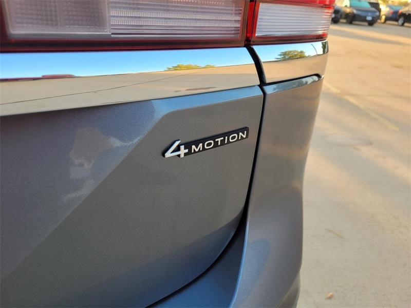 Volkswagen Atlas SEL Premium R-Line 4MOTION 2024 Volkswagen Atlas SEL Premium R-Line 4MOTION 2024