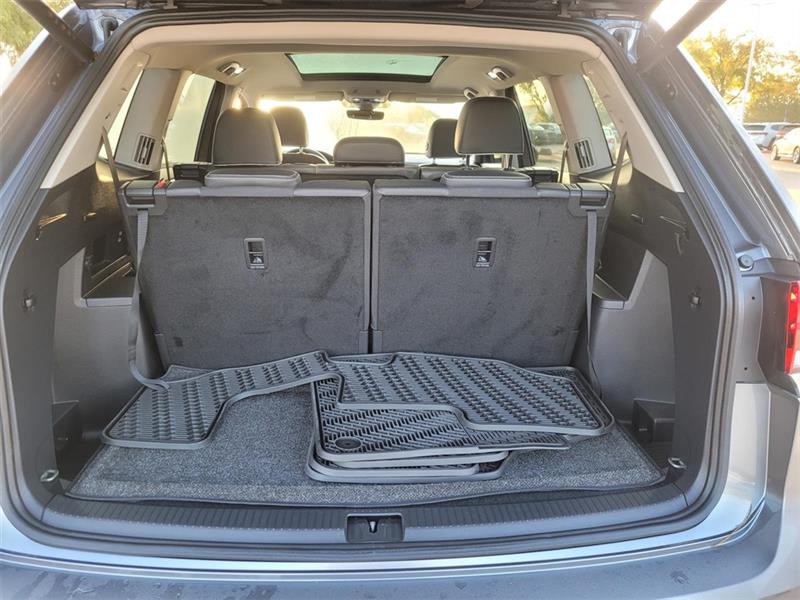 Volkswagen Atlas SEL Premium R-Line 4MOTION 2024 Volkswagen Atlas SEL Premium R-Line 4MOTION 2024