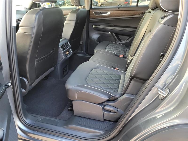 Volkswagen Atlas SEL Premium R-Line 4MOTION 2024 Volkswagen Atlas SEL Premium R-Line 4MOTION 2024