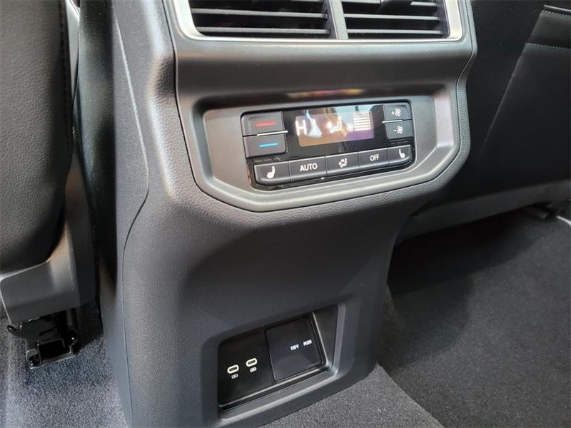 Volkswagen Atlas SEL Premium R-Line 4MOTION 2024 Volkswagen Atlas SEL Premium R-Line 4MOTION 2024