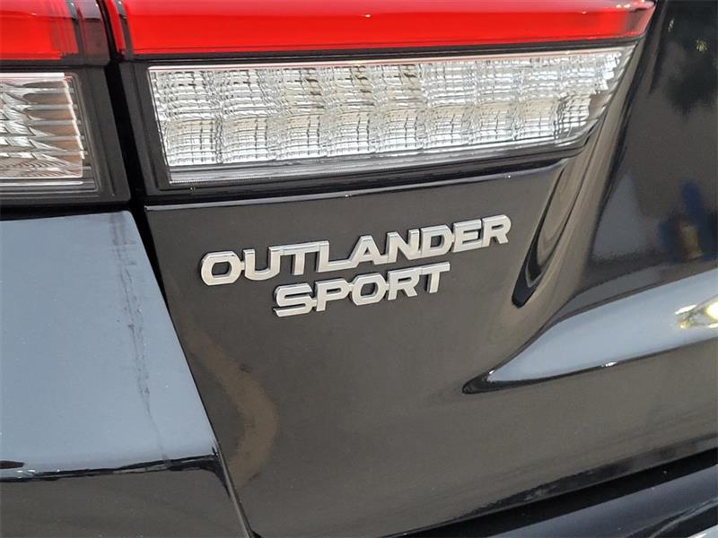 Mitsubishi Outlander Sport 2.0 ES 4WD 2024 Mitsubishi Outlander Sport 2.0 ES 4WD 2024