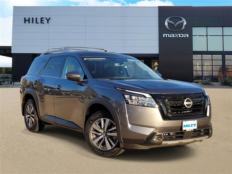 2024 Nissan Pathfinder SL 4WD