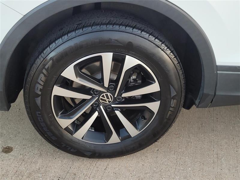 Volkswagen Tiguan S 2023