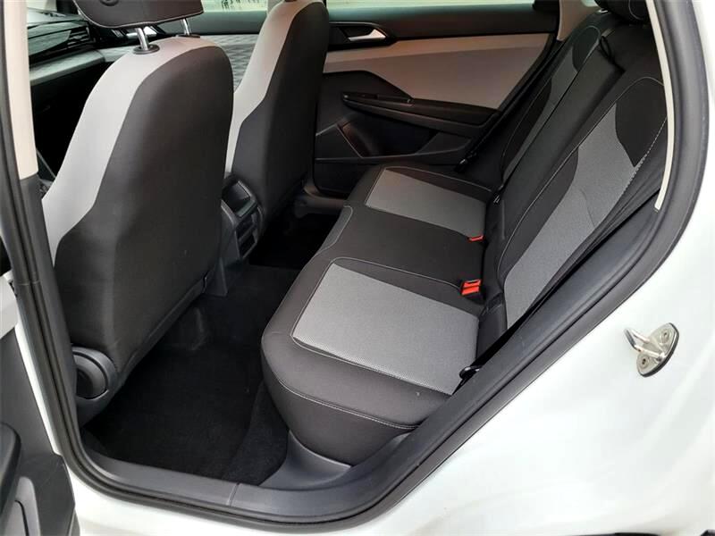 Volkswagen Taos S 2022