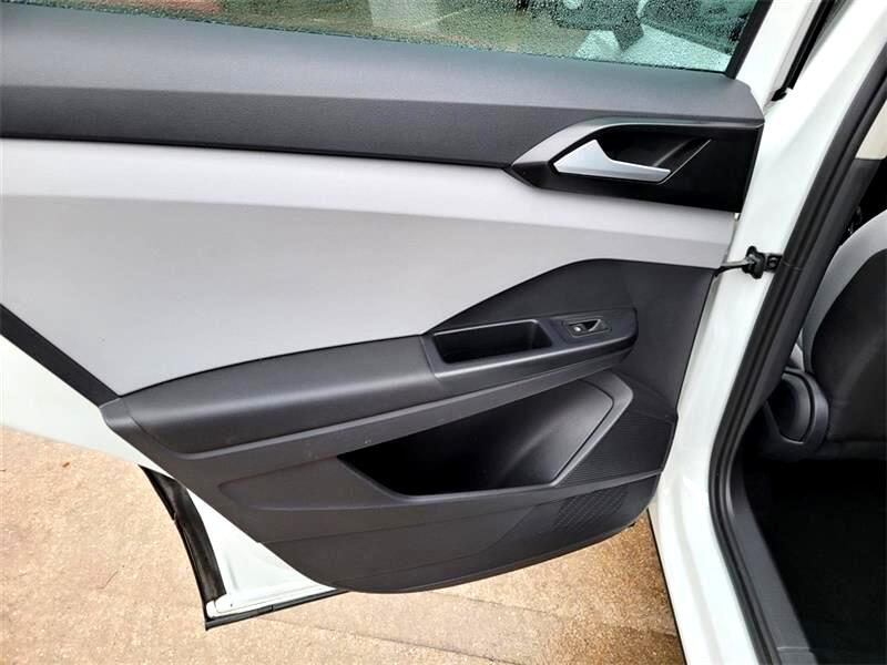 Volkswagen Taos S 2022