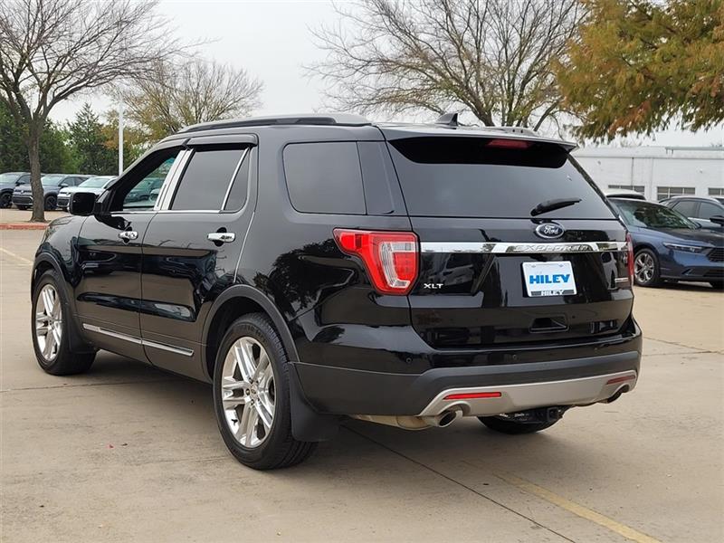 Ford Explorer XLT FWD 2016