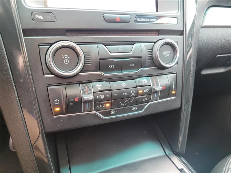 Ford Explorer XLT FWD 2016