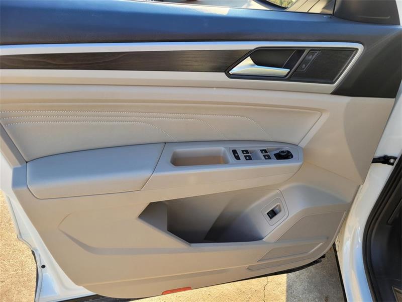 Volkswagen Atlas V6 SE w/Technology 2021