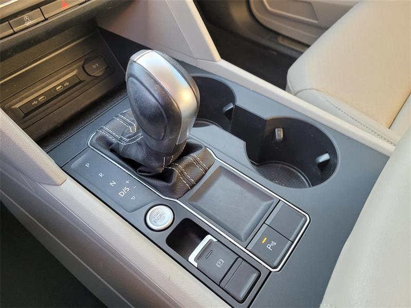 Volkswagen Atlas V6 SE w/Technology 2021