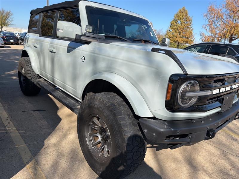 2022 Ford Bronco Outer Banks 4-Door w/Advanced
