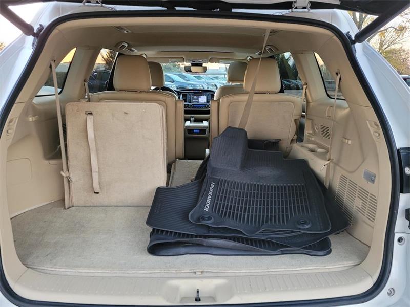 Toyota Highlander Limited FWD V6 2019