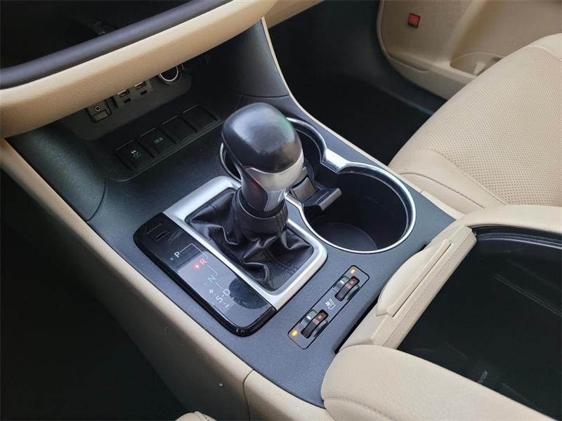 Toyota Highlander Limited FWD V6 2019