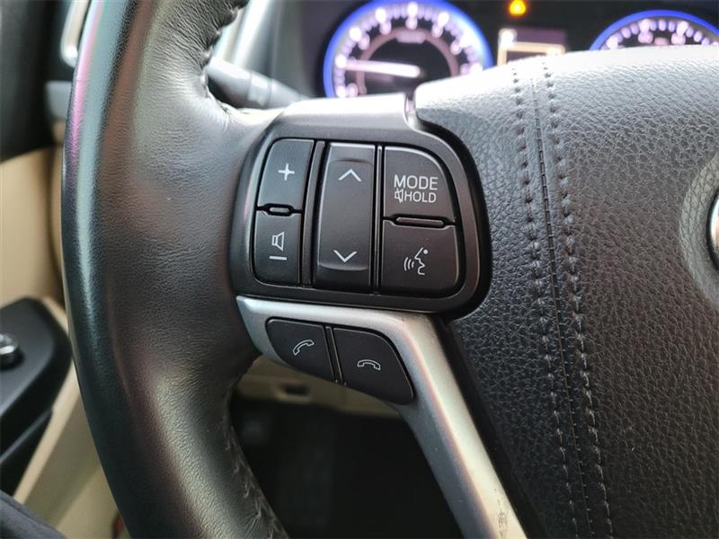 Toyota Highlander Limited FWD V6 2019