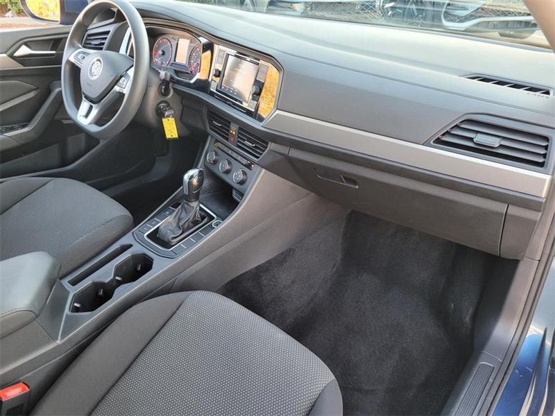 Volkswagen Jetta 1.4T S 8A 2021