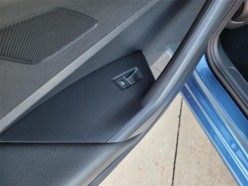 Volkswagen Jetta 1.4T S 8A 2021