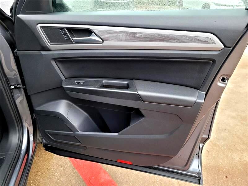 Volkswagen Atlas Cross Sport V6 SE w/Technology 4MOTION 2020