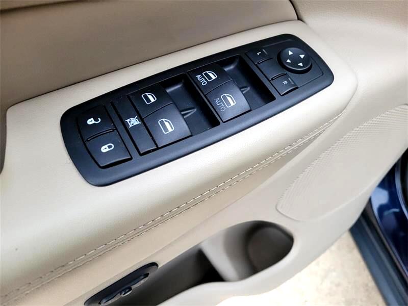 Jeep Grand Cherokee Limited 2WD 2013