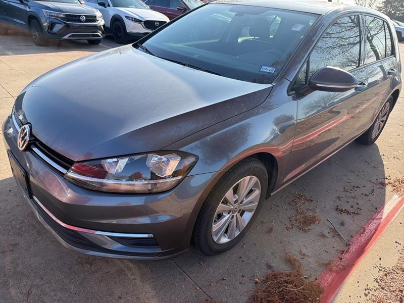 Volkswagen Golf TSI 8A 2021