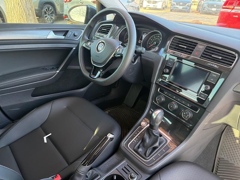 Volkswagen Golf TSI 8A 2021