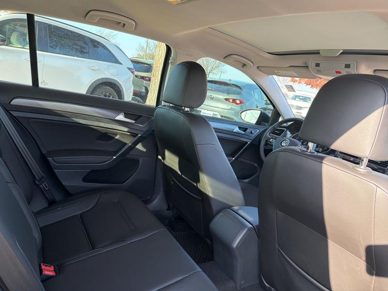 Volkswagen Golf TSI 8A 2021