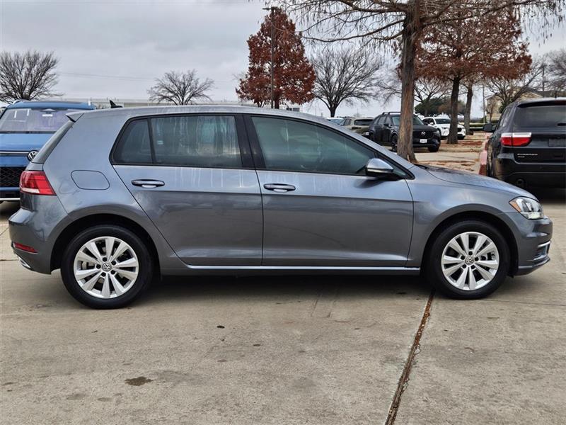 Volkswagen Golf TSI 8A 2021