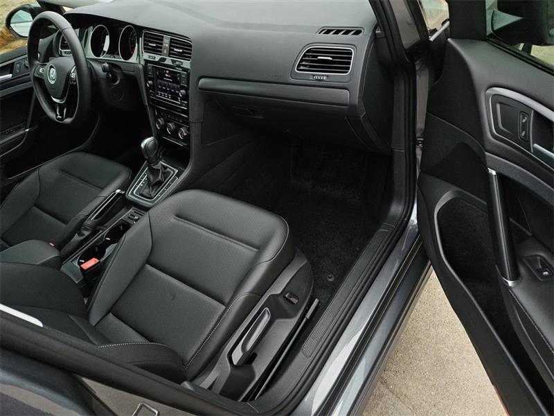 Volkswagen Golf TSI 8A 2021