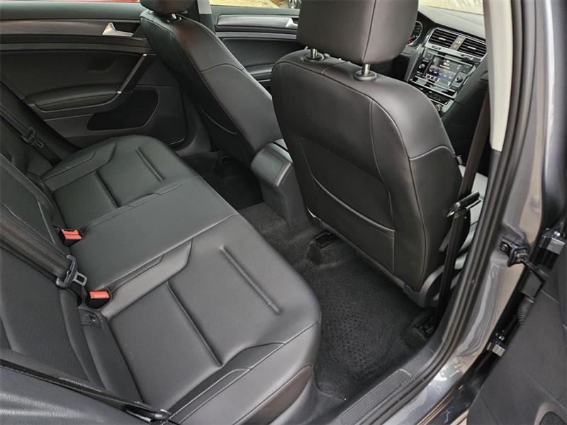 Volkswagen Golf TSI 8A 2021