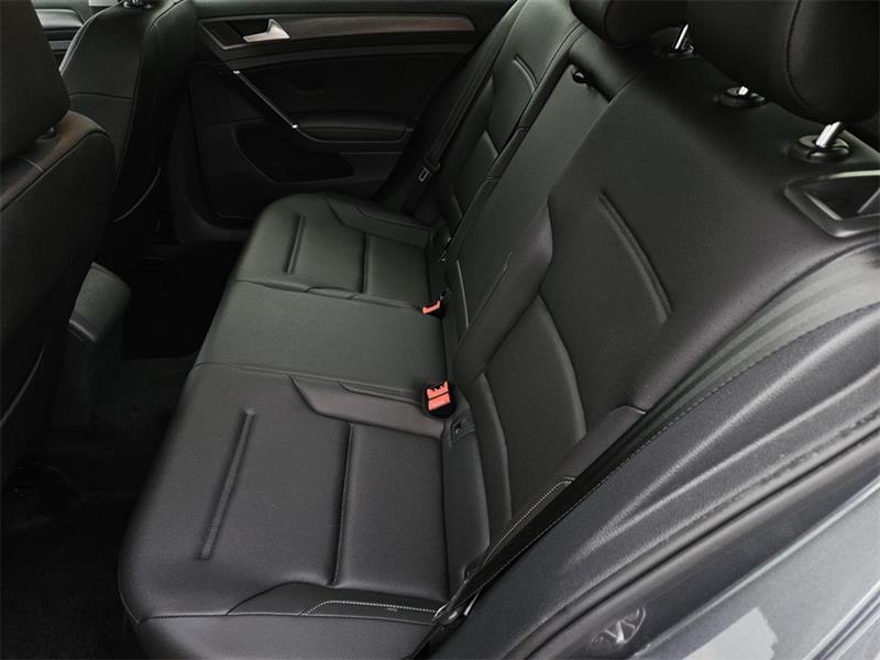 Volkswagen Golf TSI 8A 2021