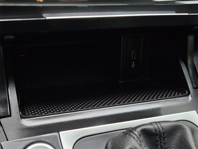 Volkswagen Golf TSI 8A 2021