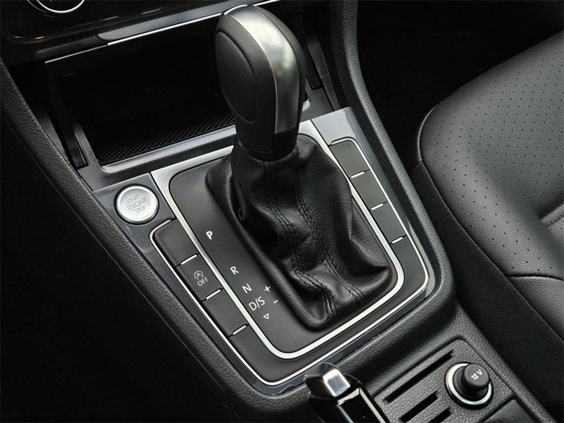 Volkswagen Golf TSI 8A 2021