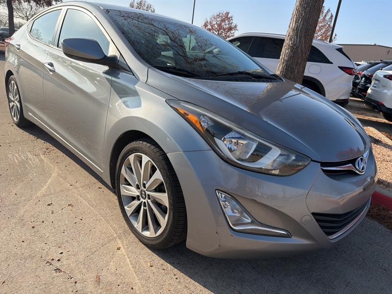 Hyundai Elantra SE 6AT 2016