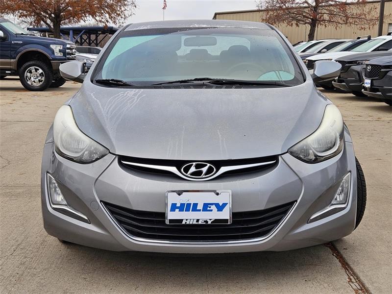 Hyundai Elantra SE 6AT 2016