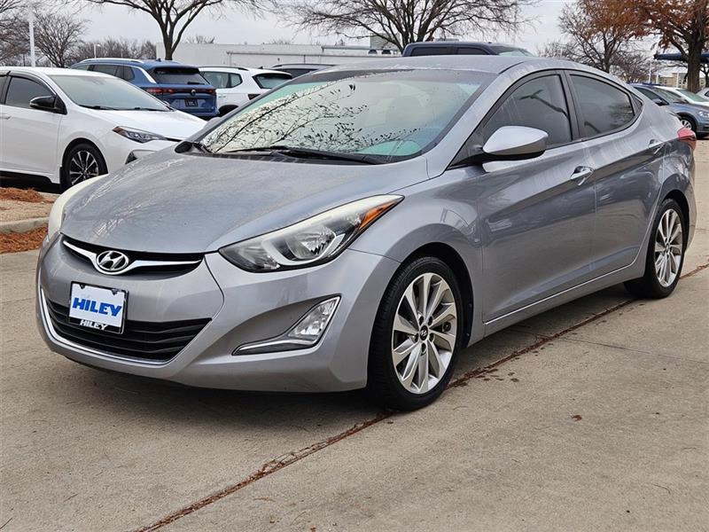 Hyundai Elantra SE 6AT 2016