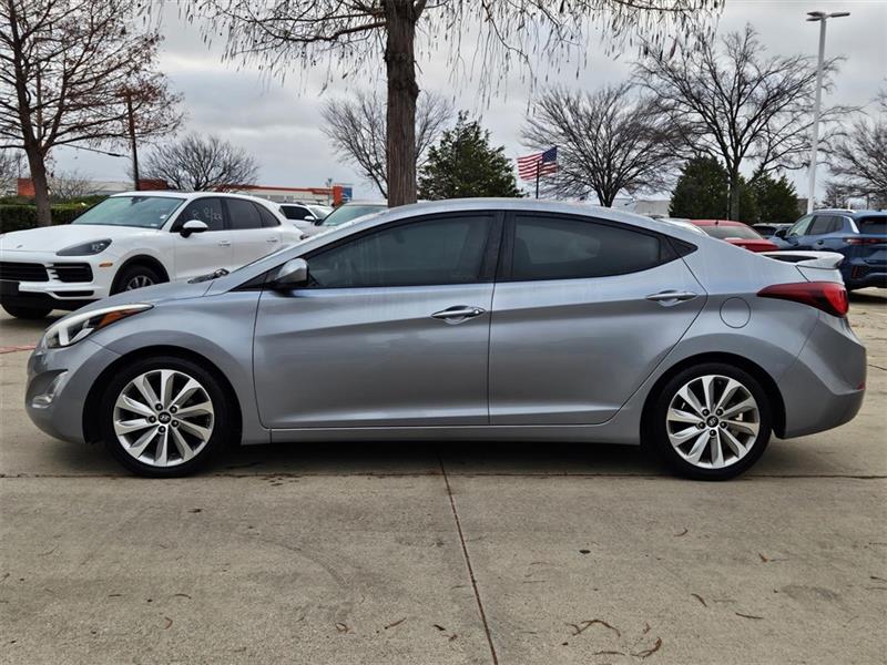 Hyundai Elantra SE 6AT 2016