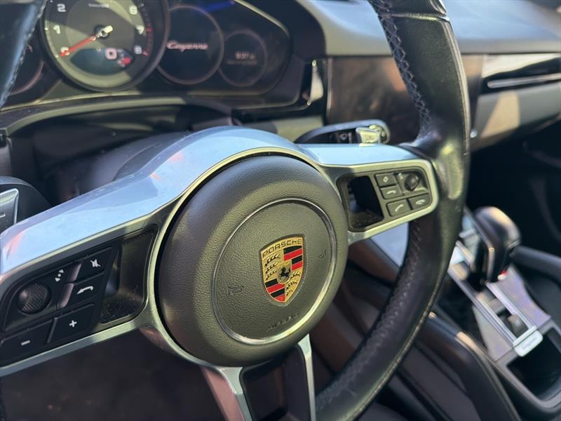 Porsche Cayenne Base 2021